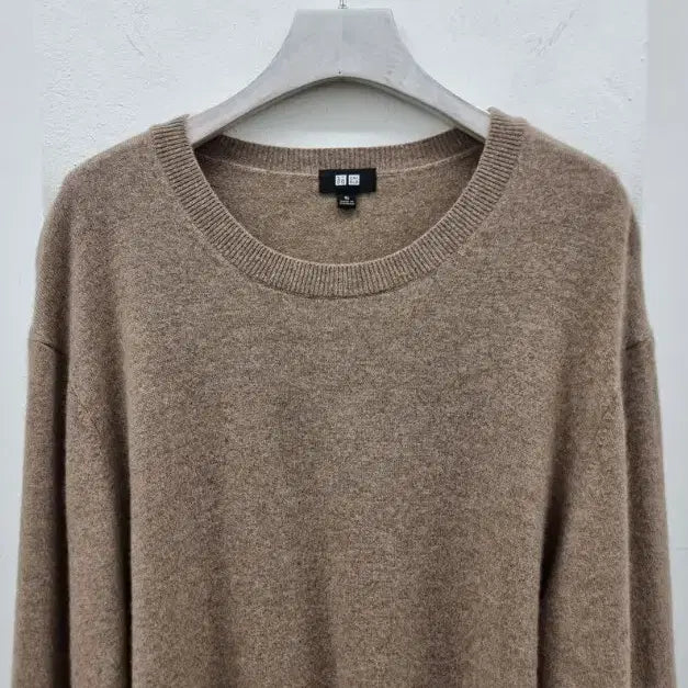 [BUNJANG] UNIQLO Cashmere 100% Sweater / UNIQLO 유니클로 (캐시미어100%)