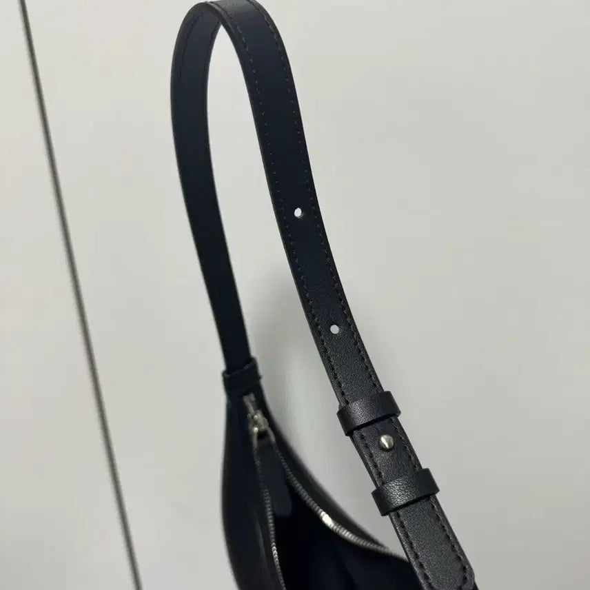 [BUNJANG] LoSeoul Medium Around Hobo Bag - Black / 로서울 미디엄 어라운드 호보백 블랙