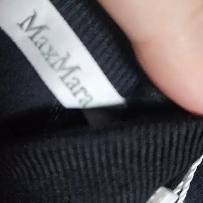 [BUNJANG] Max Mara Knit Sweater / 막스마라 니트 정품 신품