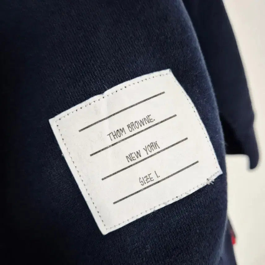 [BUNJANG] Thom Browne Navy Diagonal Stripe Sweatshirt / (정품) 톰브라운 네이비 사선 완장 맨투맨 1
