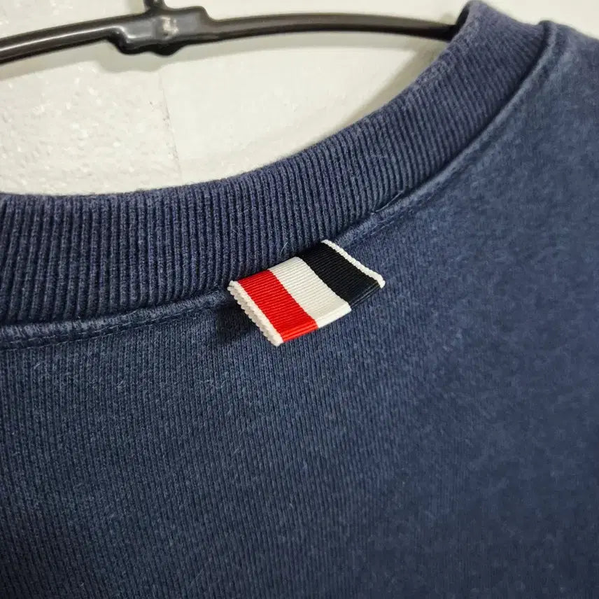 [BUNJANG] Thom Browne Navy Diagonal Stripe Sweatshirt / (정품) 톰브라운 네이비 사선 완장 맨투맨 1