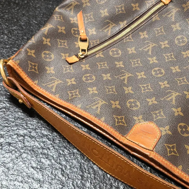 [SOLD OUT] 루이비통 딜라이트풀 GM 모노그램 (M40354)