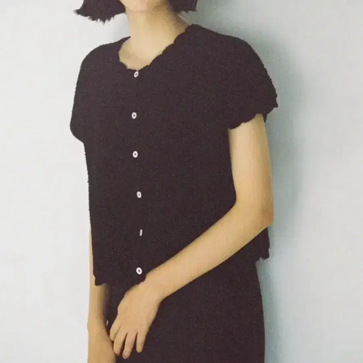[BUNJANG] 얼바닉30 스캘럽 가디건 scallop cardigan / 얼바닉30 스캘럽 가디건 scallop cardigan