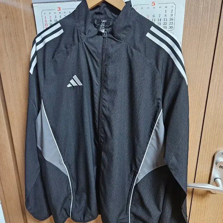 [BUNJANG] Adidas Windbreaker Bundle / 아디다스 바람막이 2개 일괄 판매