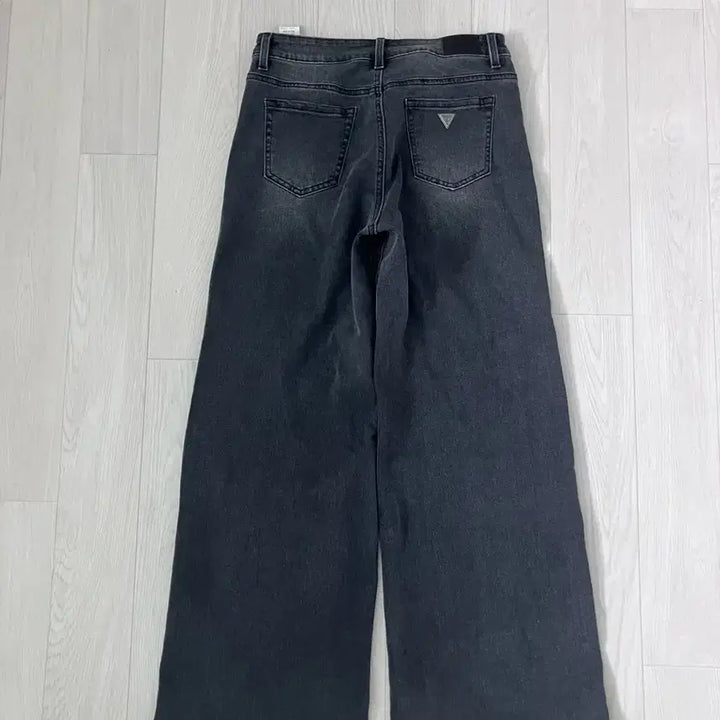 [SOLD OUT] 구매가 10만원 중반대 게스 여자 청바지