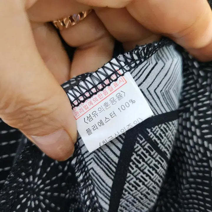 [BUNJANG] Bomeulchagi Cheonsa Floral Pattern Chiffon Blouse / 플라워 패턴무늬 칠부소매 쉬폰 블라우스/보물찾기천사