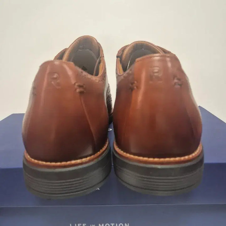 [BUNJANG] Rockport Wingtip Leather Shoes / 락포트 천연가죽 윙팁 클래식 비브람 300