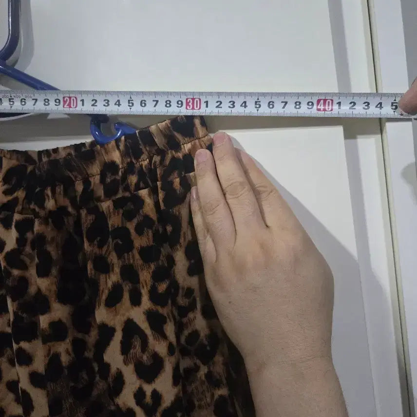 [BUNJANG] Aladdin Leopard Print Pants / 새상품 알라딘  스타일 레오파드 패턴 바지