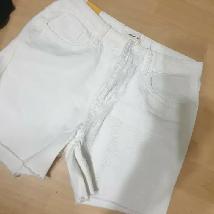[BUNJANG] Unused White Denim Shorts L / 미사용 초특가 여성 데님 반바지 L
