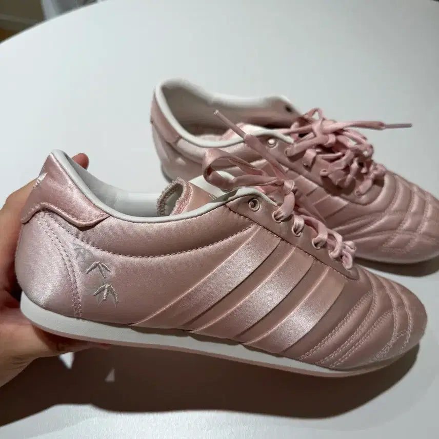 [SOLD OUT] 아디다스 태권도 핑크,실크 발레코어 운동화