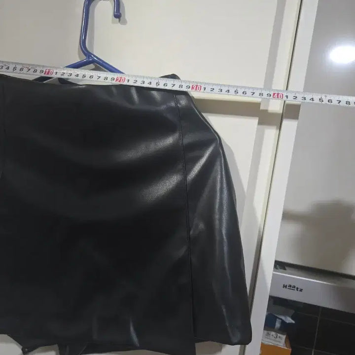 [BUNJANG] Black Leather Skort / 새상품 블랙 레더 숏치마팬츠