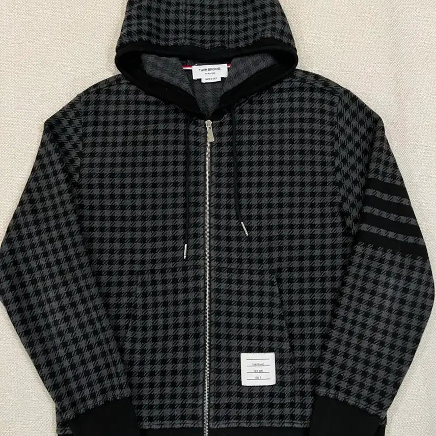 [BUNJANG] Thom Browne Check Jacquard Hooded Zip-Up (Size 3) / 톰브라운 체크 자카드 후드 집업 3