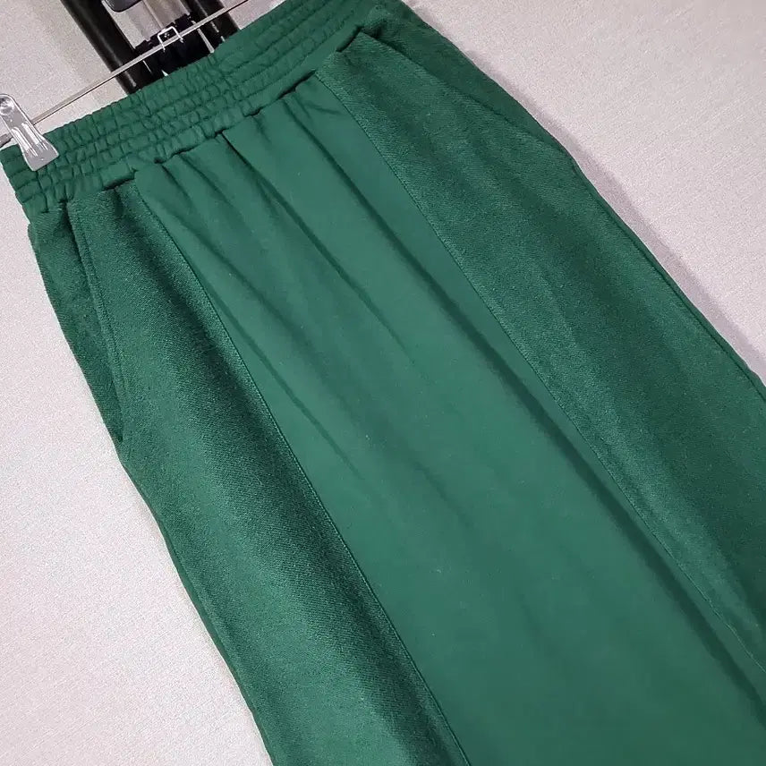[SOLD OUT] 새상품) 제너럴아이디어 드로잉 클로버 롱 스커트 F