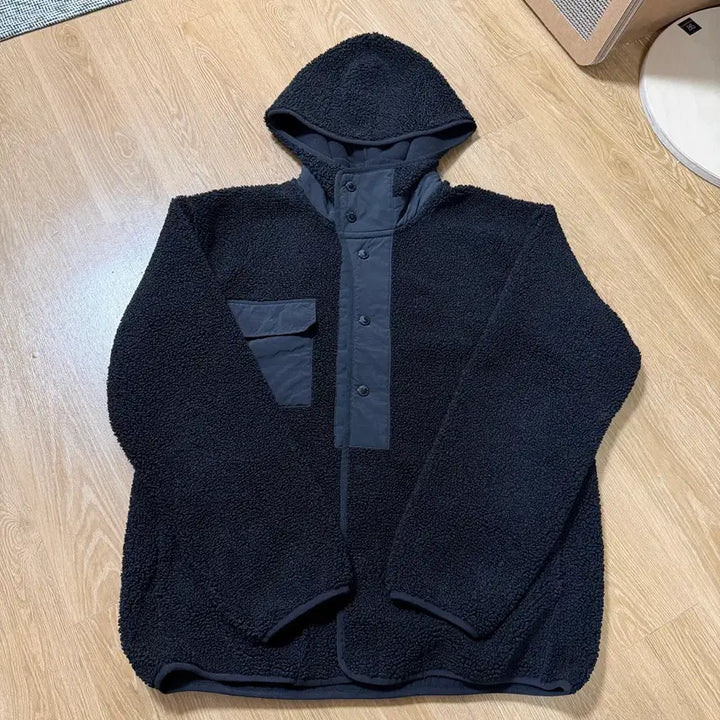 [SOLD OUT] GU 엔지니어드 가먼트 플리스 자켓 M