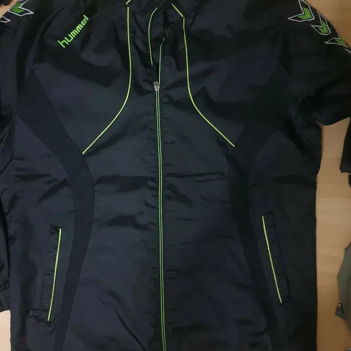 [SOLD OUT] 험멜 우븐 트랙자켓 xl 키175(택은170~179)