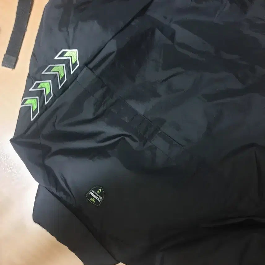 [SOLD OUT] 험멜 우븐 트랙자켓 xl 키175(택은170~179)