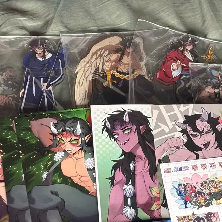 [BUNJANG] Demon Slayer Hantengu Acrylic &amp; Free Gift Bundle / 귀멸의칼날 한텐구 오락카페 전프레 아크릴 일괄