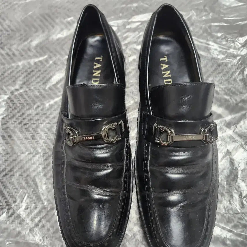[SOLD OUT] 탠디 남성 검정색 가죽 로퍼265