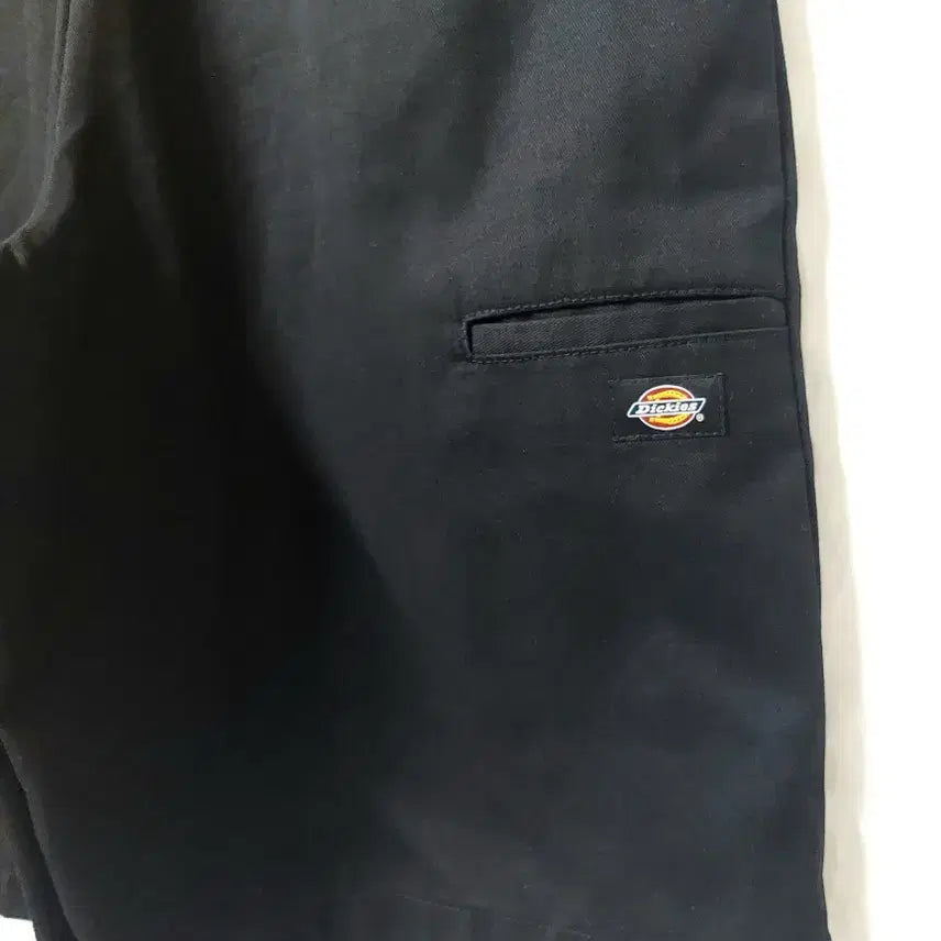 [SOLD OUT] 디키즈 루즈핏 반바지 36