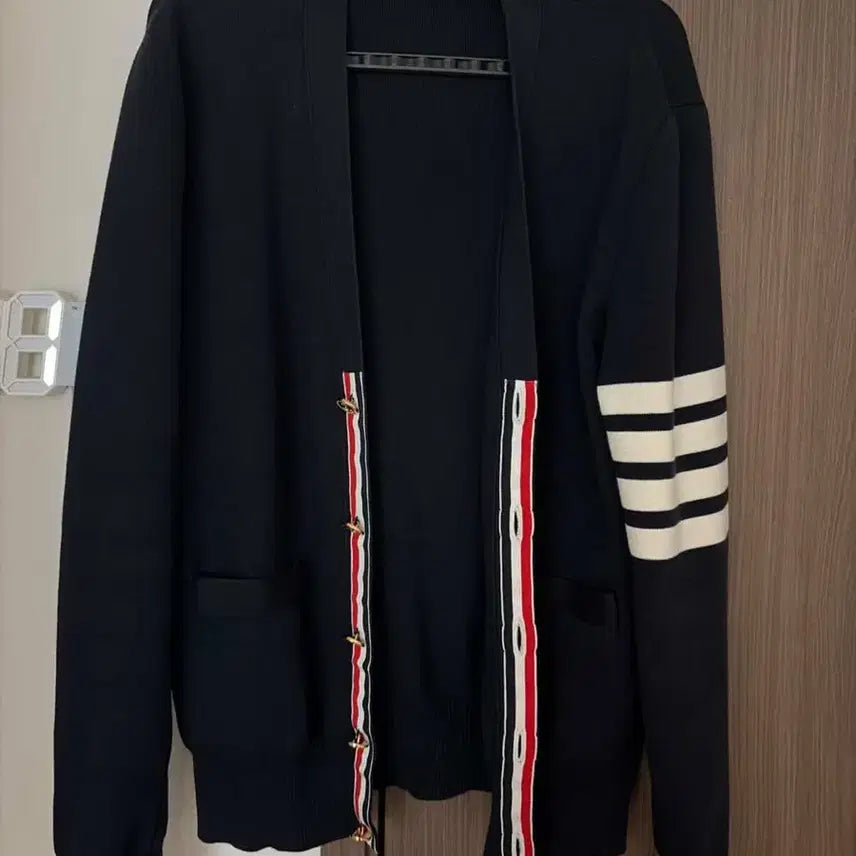[SOLD OUT] 톰브라운 밀라노스티치 금장 가디건