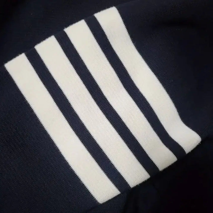[SOLD OUT] 톰브라운 밀라노스티치 금장 가디건