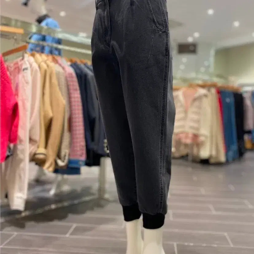 [SOLD OUT] 한섬 오즈세컨 블랙 조거 데님팬츠