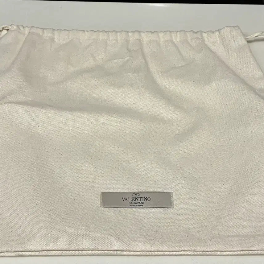 [BUNJANG] Valentino Clutch Bag / 발렌티노 클러치백 팔아요!