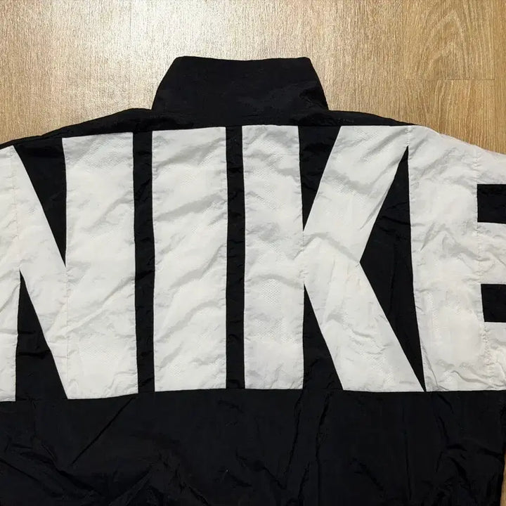 [SOLD OUT] 나이키 바람막이 XL