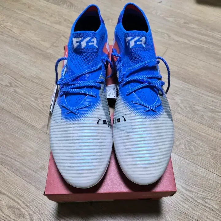 [BUNJANG] Puma Future 8 Ultimate Forever Pack MG Soccer Cleats / 푸마 축구화 퓨쳐 8 얼티메이트 포에버 팩 MG 265사이즈