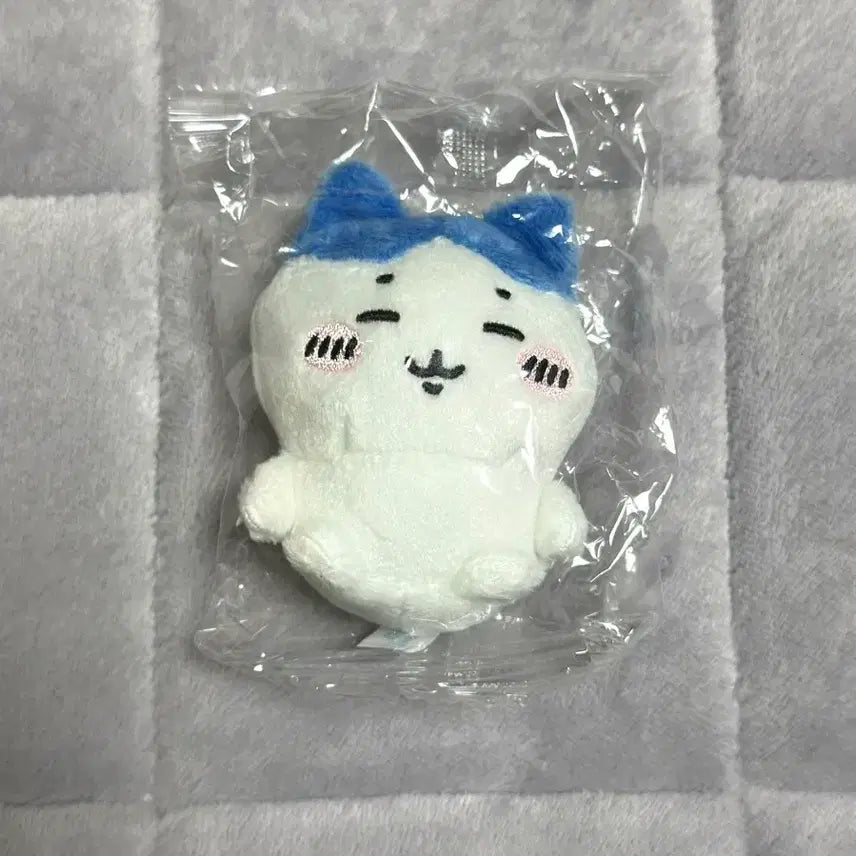 [BUNJANG] Chiikawa Oshiwari 2 Hachware Plush Doll / 치이카와 오스와리2 인형 하치와레 가챠