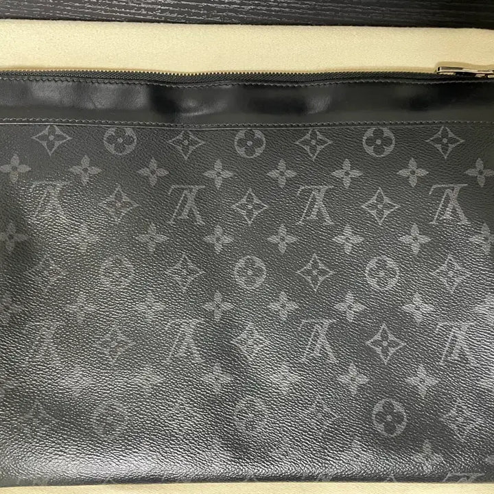 [BUNJANG] Louis Vuitton Monogram Eclipse Apollo GM Clutch / 루이비통 모노그램 이클립스 아폴로 gm