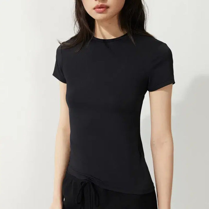 [BUNJANG] H&amp;M Slim Fit Black T-Shirt / H&amp;M 블랙 슬림핏 티셔츠