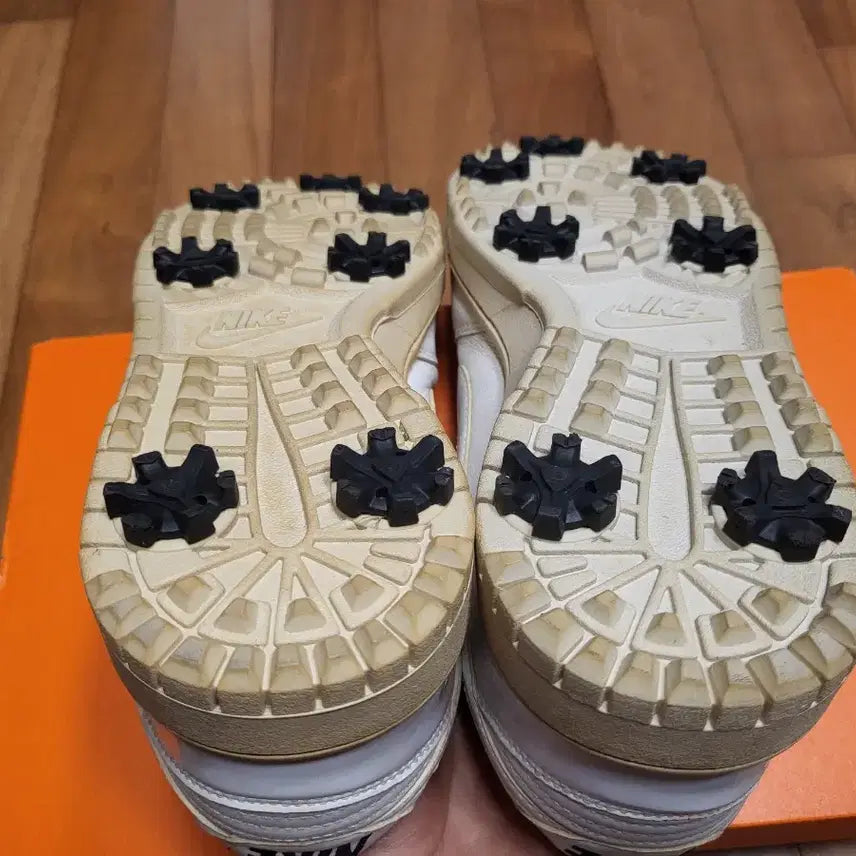 [SOLD OUT] 나이키 260mm 골프화 택포