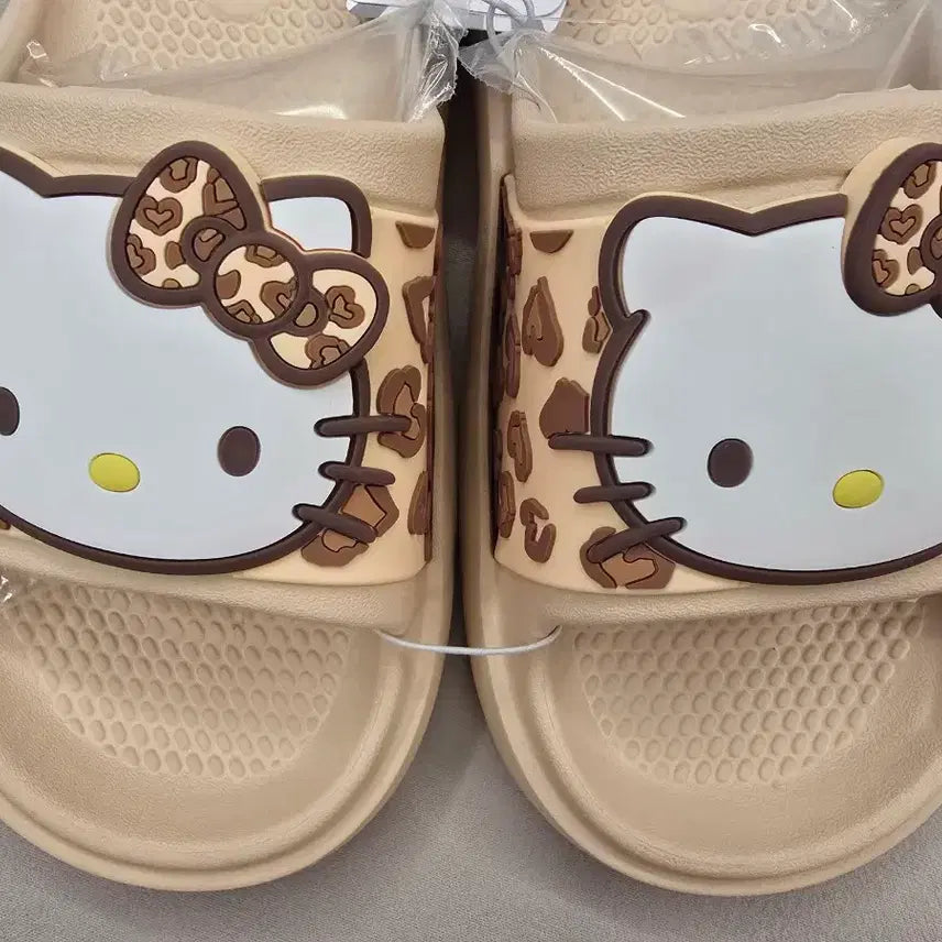 [BUNJANG] Hello Kitty Leopard Ribbon Slippers / 헬로키티 호피리본 슬리퍼 230