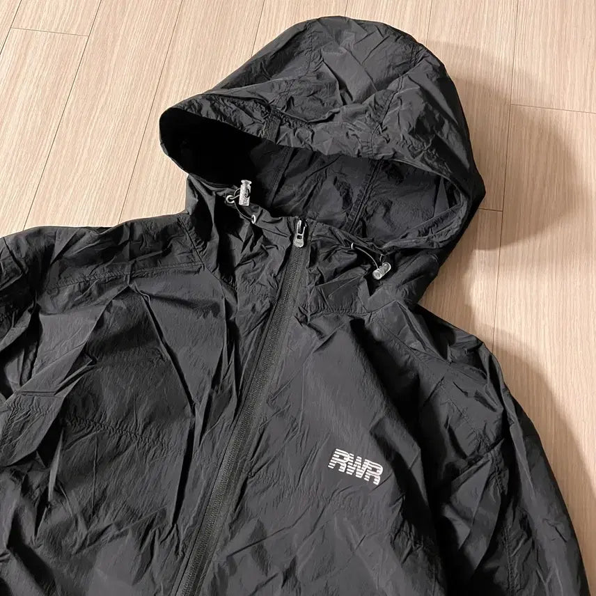[BUNJANG] RWR 블랙 후드 바람막이 자켓 ~L / RWR 블랙 후드 바람막이 자켓 ~L