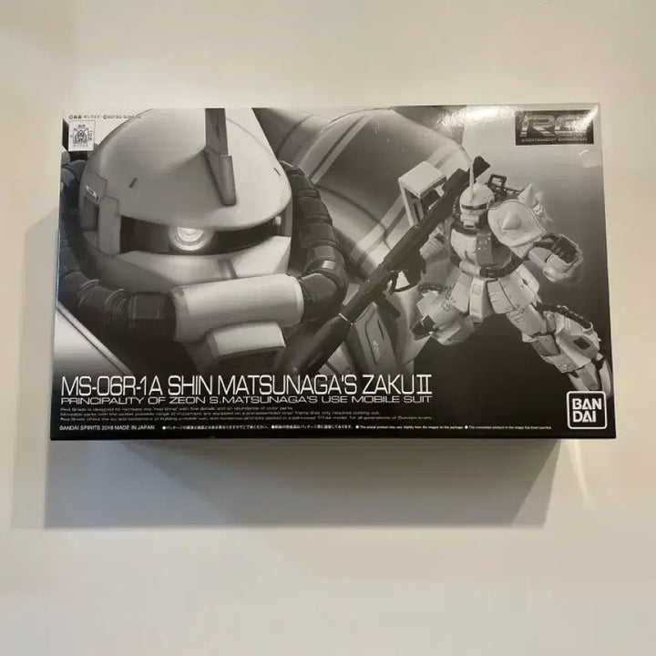 [SOLD OUT] 반다이 RG 샤아자쿠II 신 마츠나가 건담 프라모델