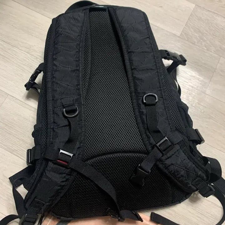 [BUNJANG] Supreme Black Backpack 18FW / 슈프림 블랙 백팩 18FW