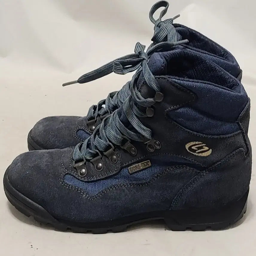 [BUNJANG] Line 7 Gore-Tex Hiking Boots Size 255 / 1) 255 라인7 프랑스 고어텍스 등산화