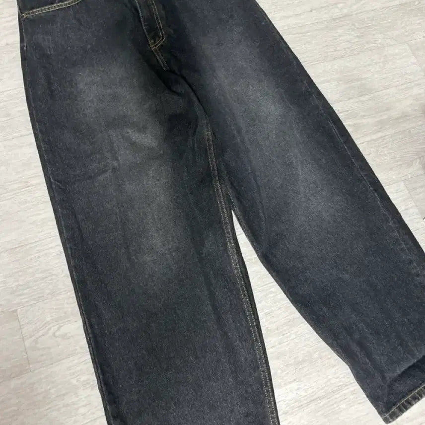 [BUNJANG] Weeekenders Dwarf Black Denim Pants / 위캔더스 드워프 블랙 데님 팬츠 M