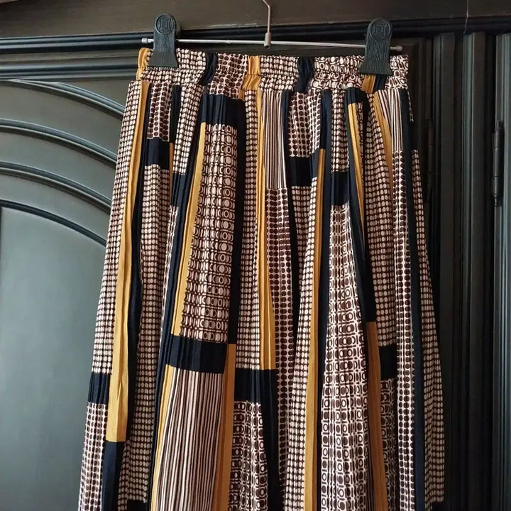 [BUNJANG] Patterned Pleated Long Banding Skirt / 패턴 플리츠 미디 밴딩스커트
