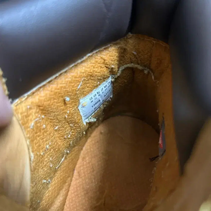 [BUNJANG] Timberland 6-Inch Waterproof Boots (Size 240) / 팀버랜드 6인치 워터프루프 부츠 240