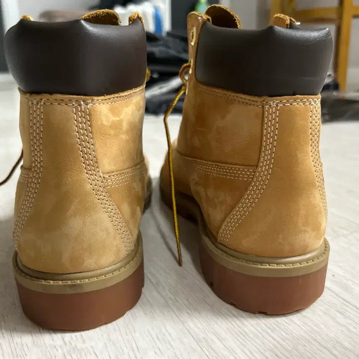 [BUNJANG] Timberland 6-Inch Waterproof Boots (Size 240) / 팀버랜드 6인치 워터프루프 부츠 240
