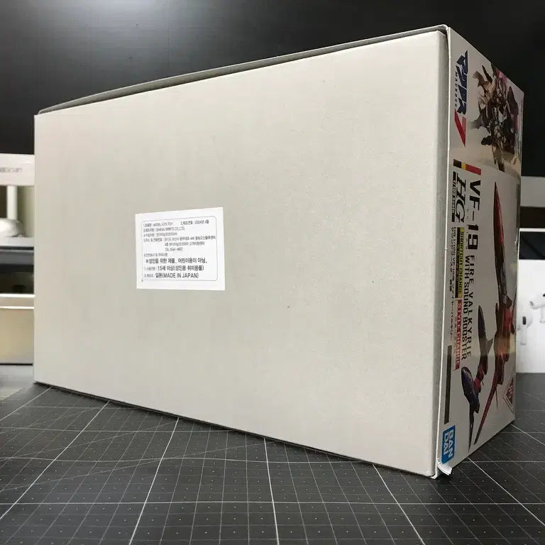 [BUNJANG] Macross 7 HG VF-19 Fire Valkyrie Model Kit / (무료배송, 새제품) 마크로스7 HG VF-19 파이어 발키리