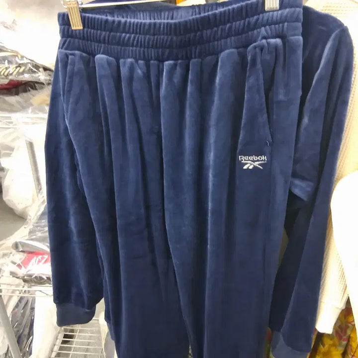[BUNJANG] Reebok Velvet Training Set - Navy (Size S) / 리복 벨벳 트레이닝 세트 네이비 S