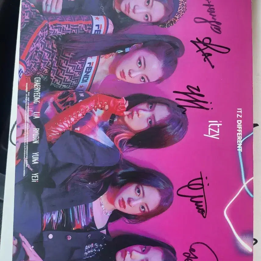 [SOLD OUT] 아이브.잇지.모모랜드 친필 싸인 앨범