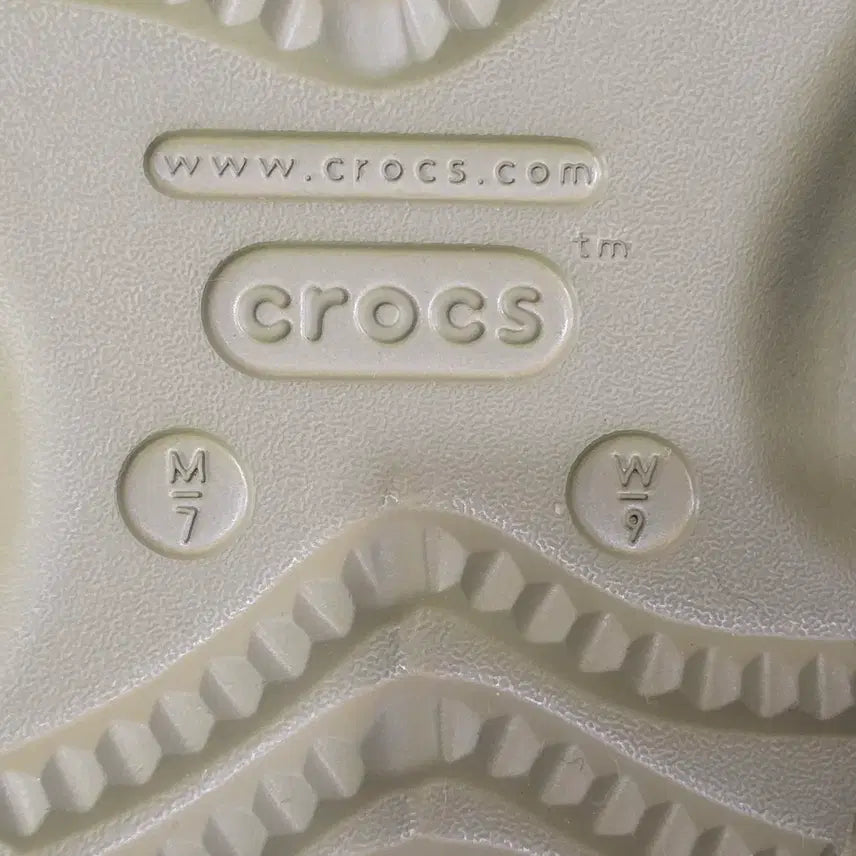 [SOLD OUT] (새)크록스 CROCS 스트랩 샌들 (카키)