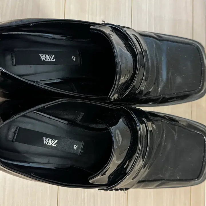 [BUNJANG] ZARA Square Toe Penny Loafers / 자라 스퀘어 구두