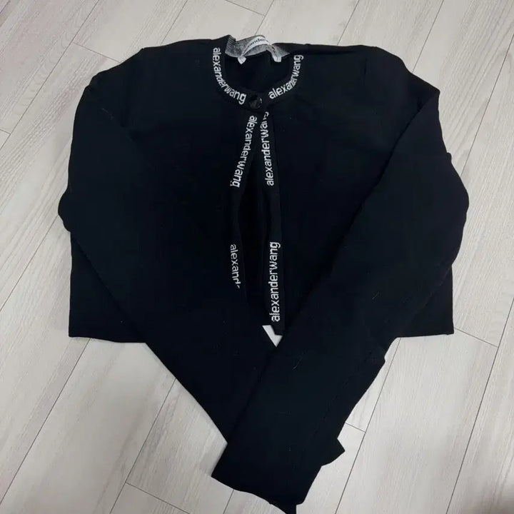 [BUNJANG] Alexander Wang Crop Cardigan / 알렉산더왕 크롭 가디건
