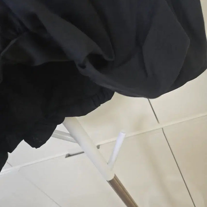[BUNJANG] Black Balloon Fit Short Sleeve Blouse / 블랙 벌룬핏 반팔 블라우스