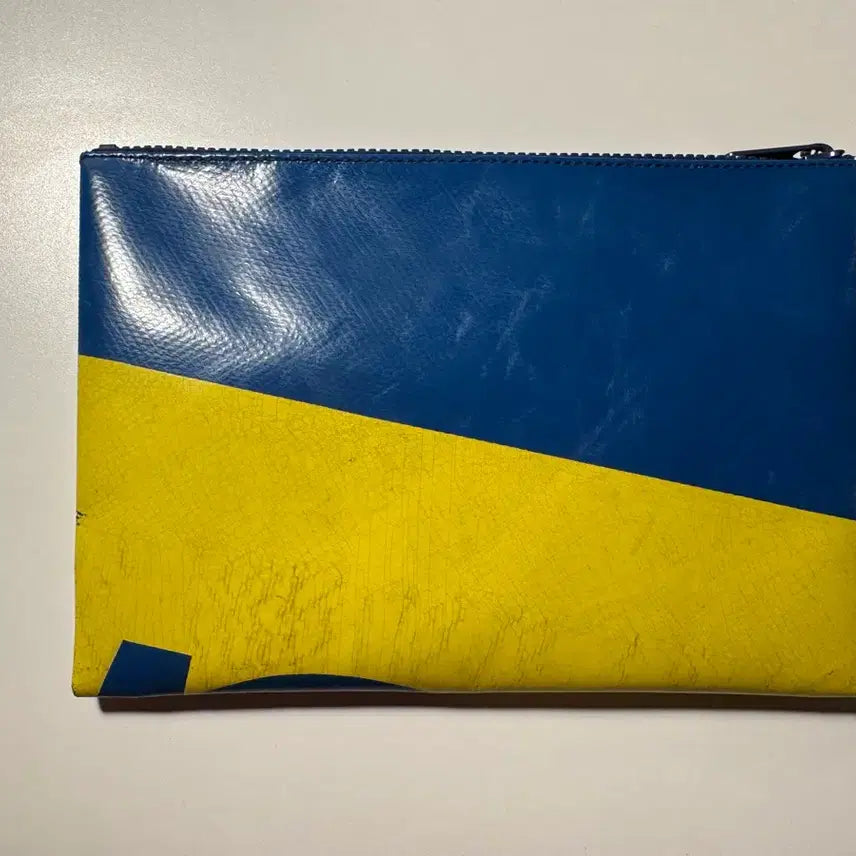 [BUNJANG] Freitag Pouch Yellow/Blue 24.5cm x 17cm / 프라이탁 파우치 옐로우/블루 24.5cm x 17cm